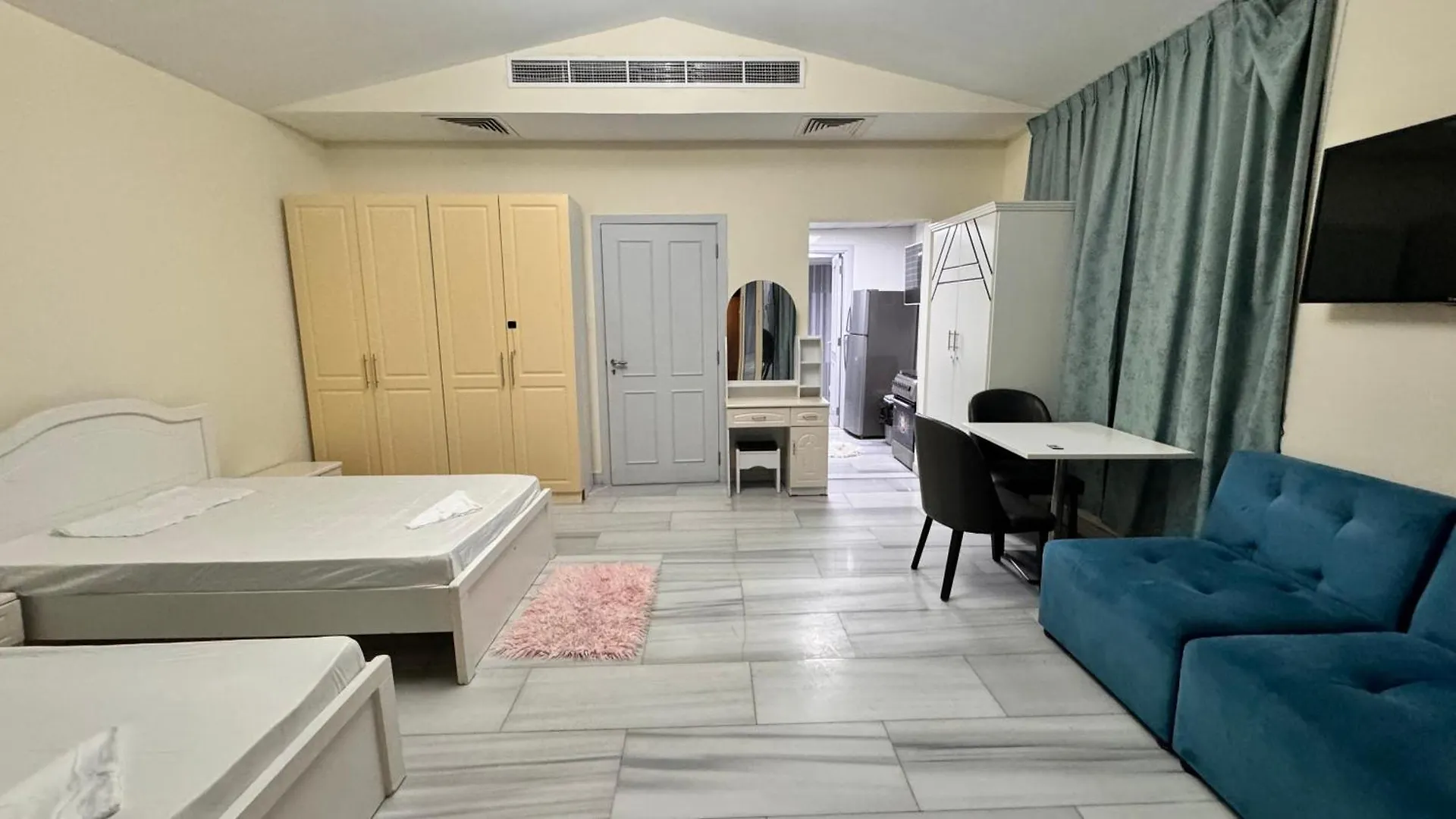 Guest house White House Hotel Dubai